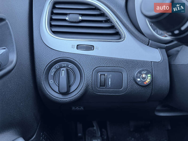 Внедорожник / Кроссовер Dodge Journey 2017 в Киеве