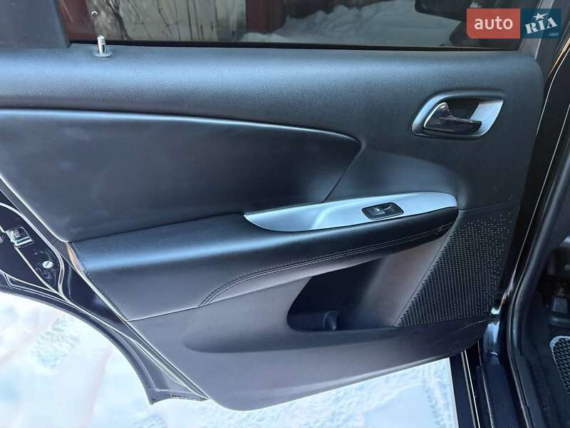 Внедорожник / Кроссовер Dodge Journey 2016 в Хмельницком