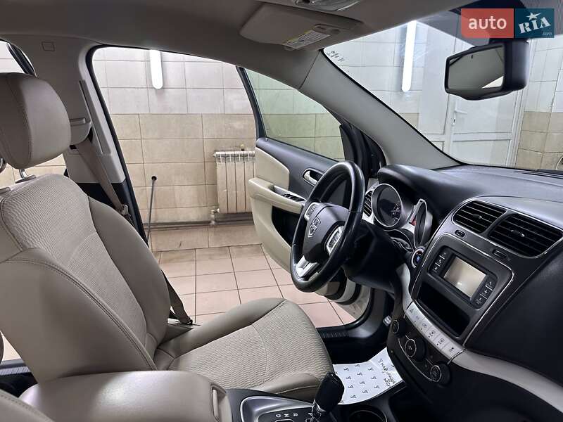 Внедорожник / Кроссовер Dodge Journey 2014 в Сумах