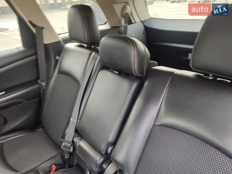Внедорожник / Кроссовер Dodge Journey 2015 в Киеве