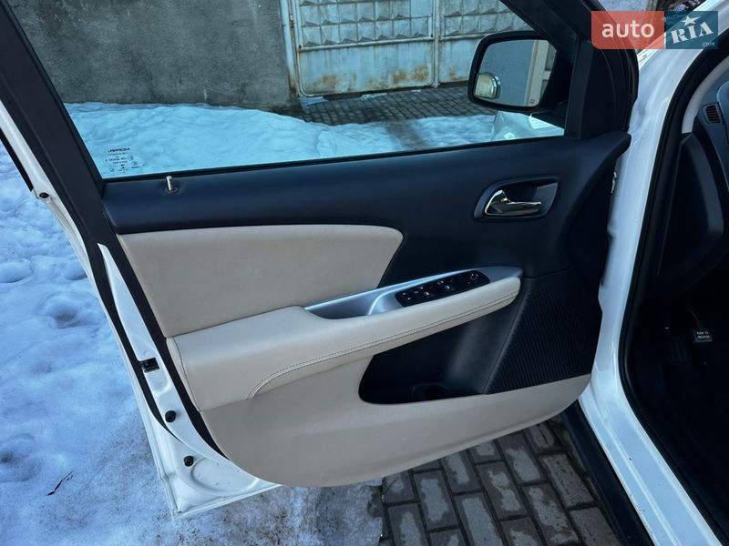 Внедорожник / Кроссовер Dodge Journey 2016 в Житомире