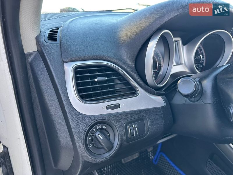 Внедорожник / Кроссовер Dodge Journey 2017 в Тернополе