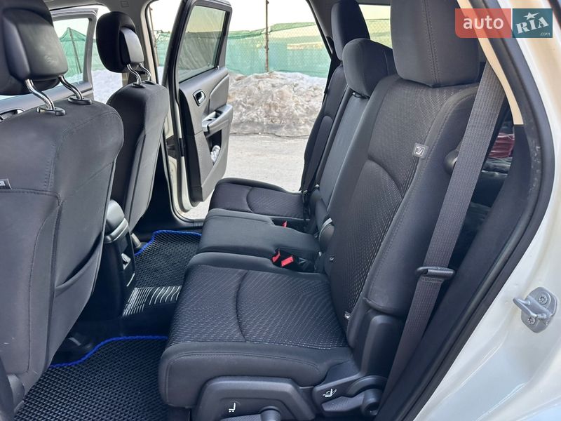 Внедорожник / Кроссовер Dodge Journey 2017 в Тернополе