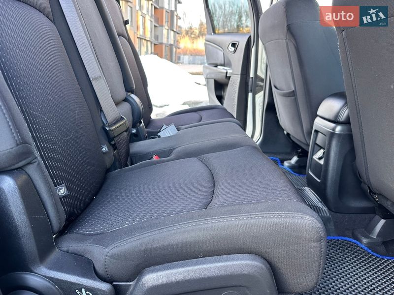 Внедорожник / Кроссовер Dodge Journey 2017 в Тернополе