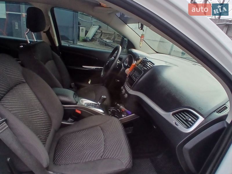 Внедорожник / Кроссовер Dodge Journey 2014 в Киеве