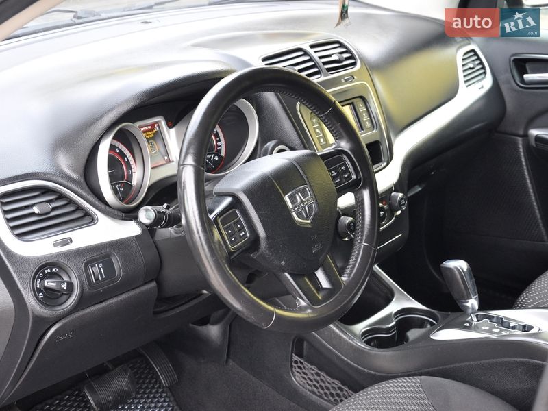 Позашляховик / Кросовер Dodge Journey 2016 в Львові