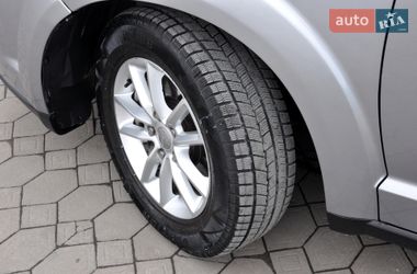 Внедорожник / Кроссовер Dodge Journey 2016 в Львове