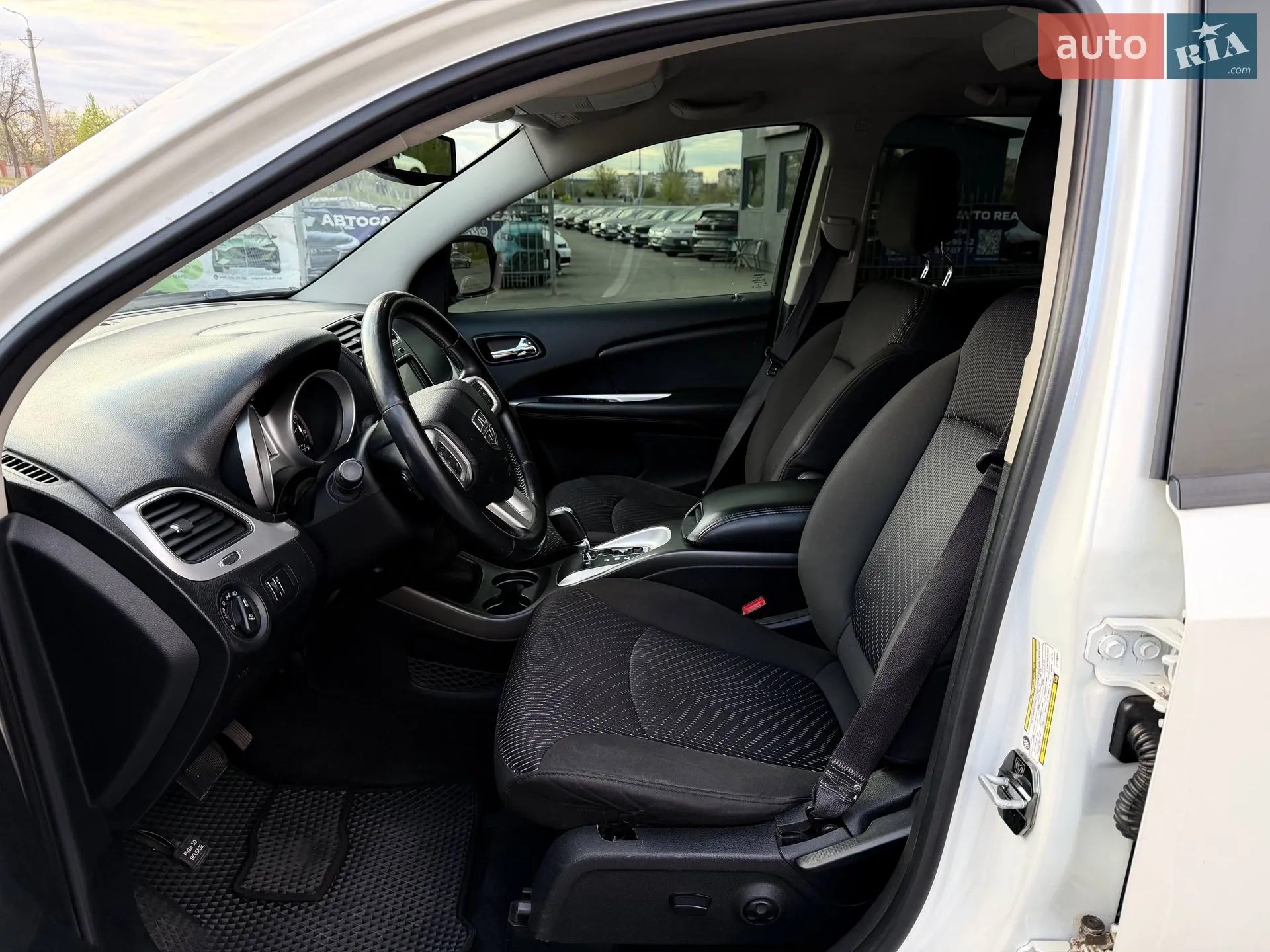 2015 Dodge Journey - мініатюра 36