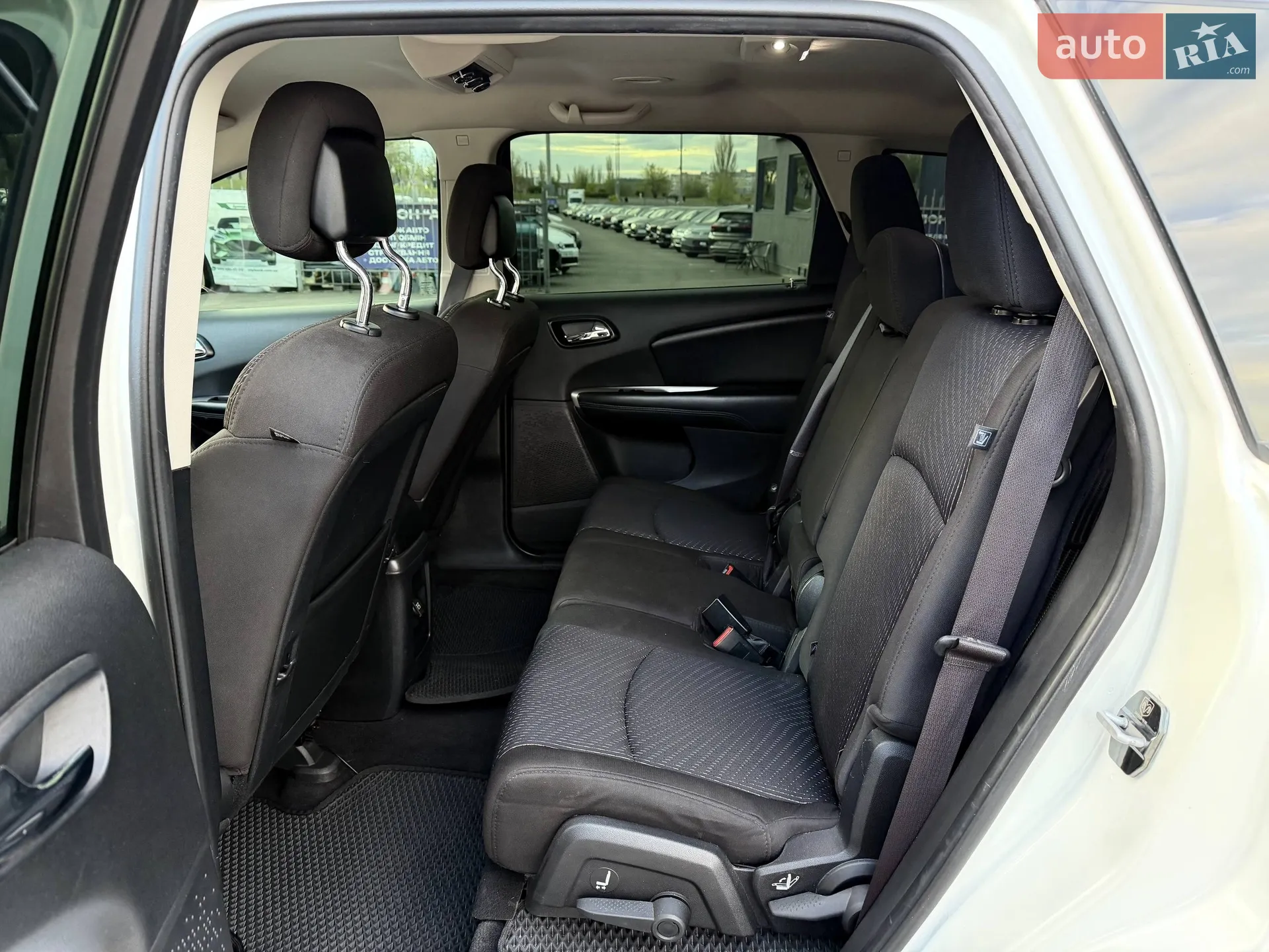 2015 Dodge Journey - мініатюра 38