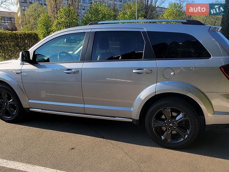 Внедорожник / Кроссовер Dodge Journey 2020 в Киеве