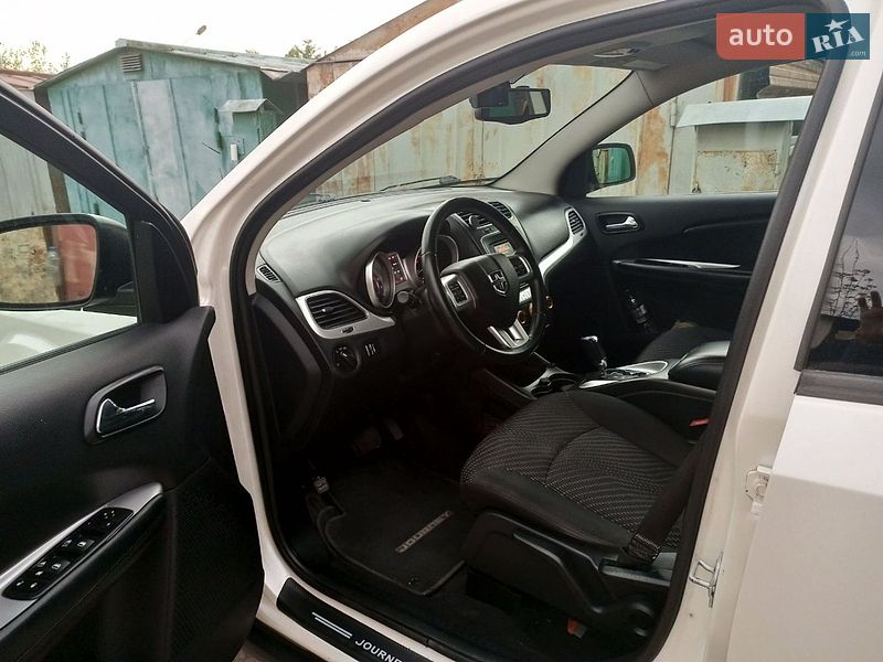 Внедорожник / Кроссовер Dodge Journey 2015 в Трускавце