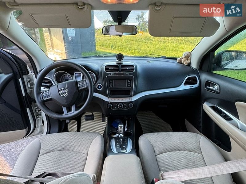 Позашляховик / Кросовер Dodge Journey 2013 в Києві