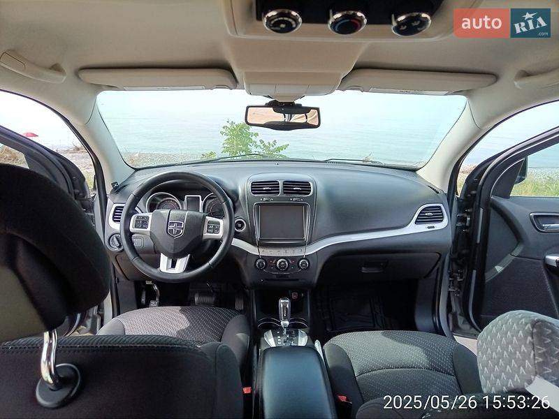 Внедорожник / Кроссовер Dodge Journey 2015 в Кривом Роге