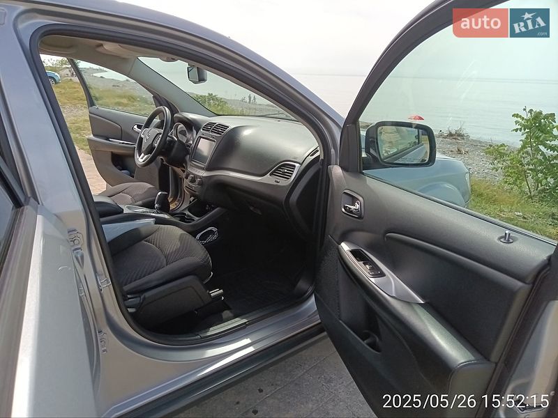 Внедорожник / Кроссовер Dodge Journey 2015 в Кривом Роге