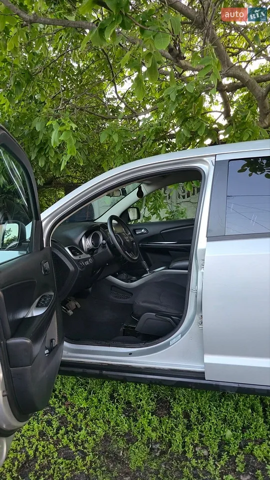 2010 Dodge Journey - мініатюра 9