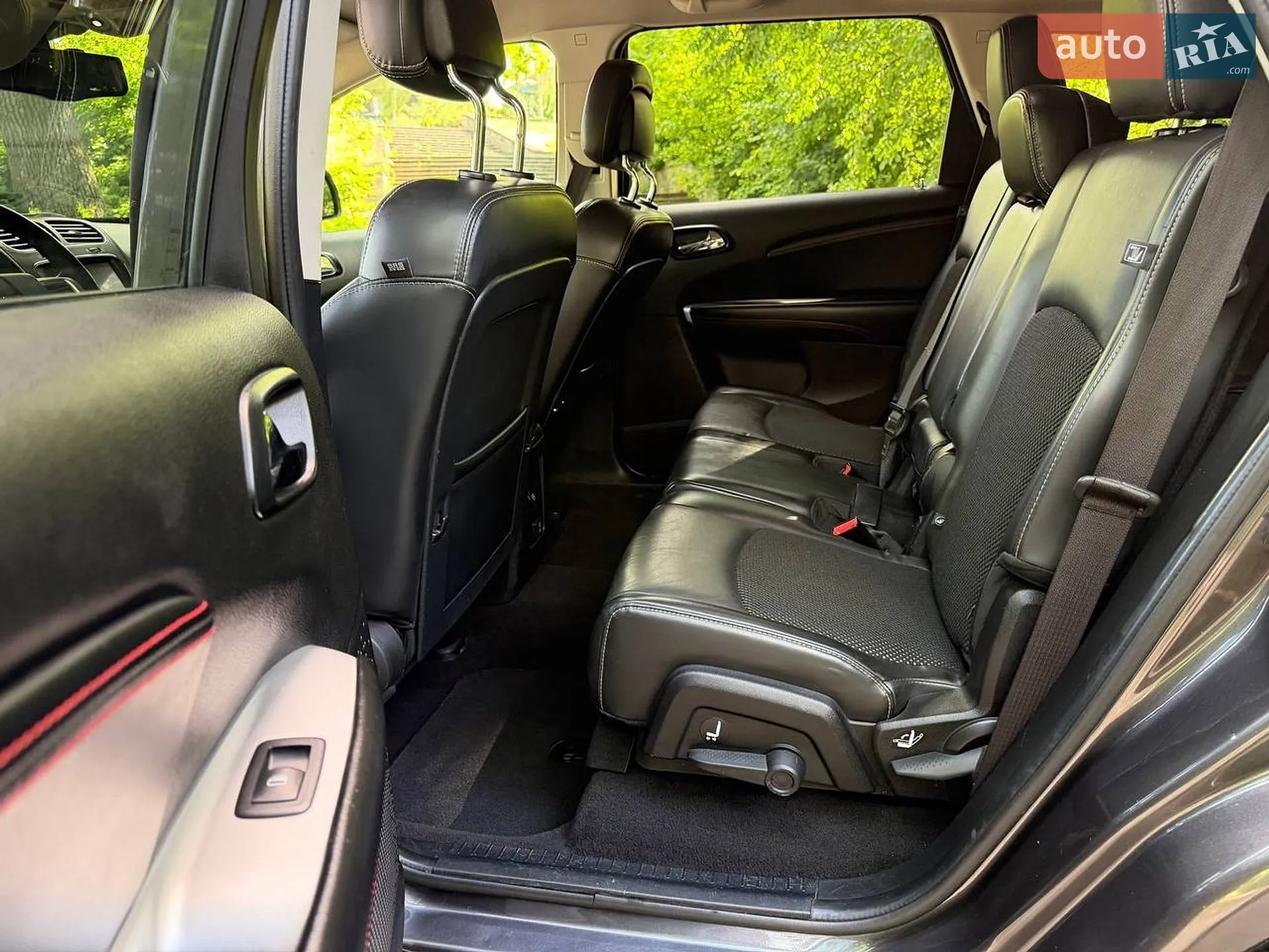 2018 Dodge Journey - мініатюра 10