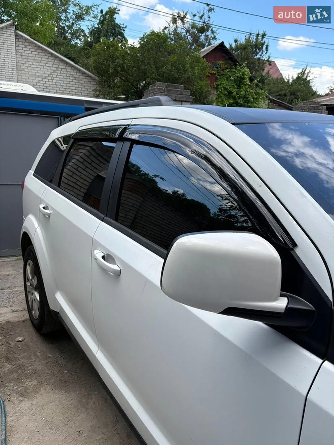 2011 Dodge Journey - мініатюра 2