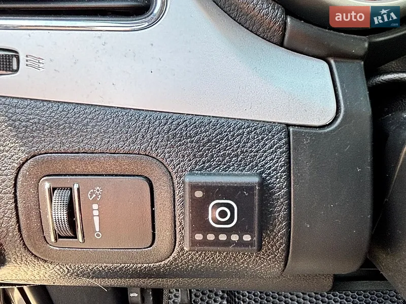 Dodge Journey 2019 VIN 3C4PDCAB1KT749528 фото оголошення 9 з 52