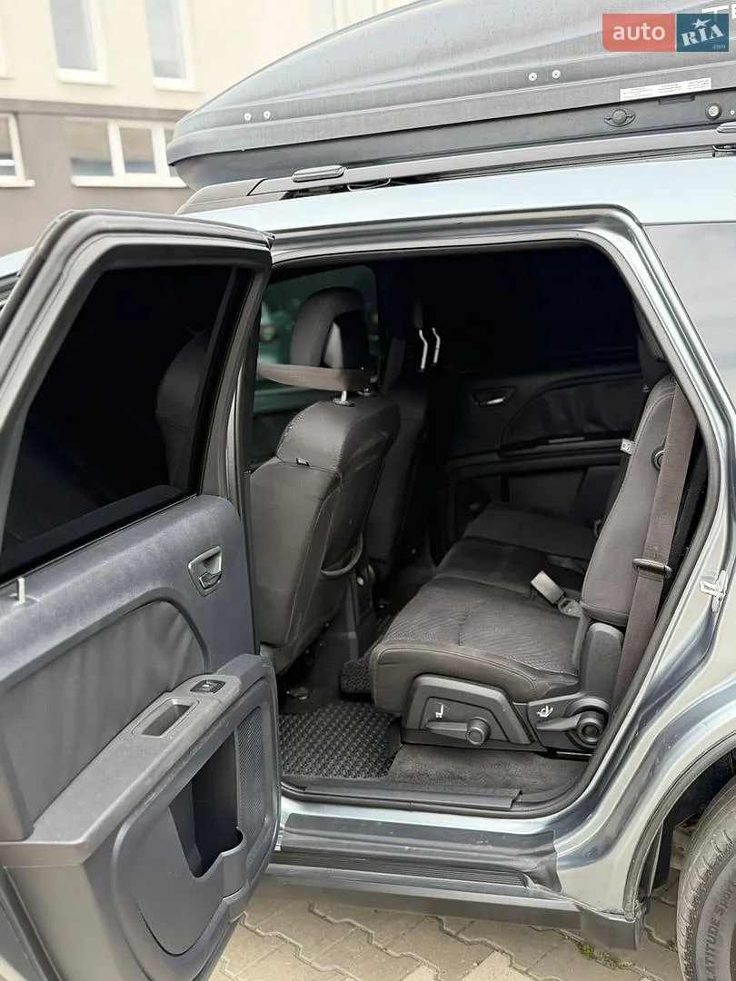2010 Dodge Journey - мініатюра 10