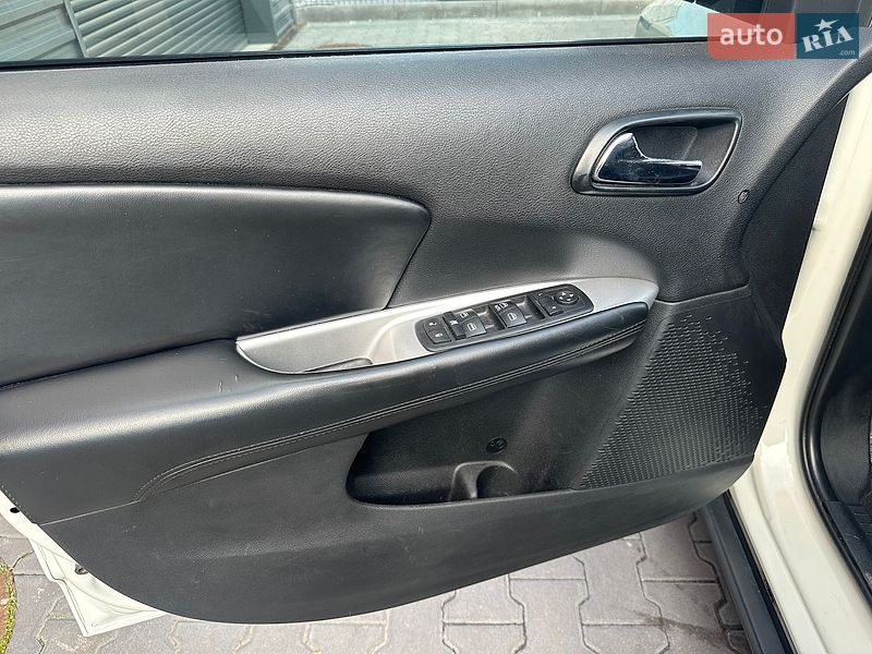 Внедорожник / Кроссовер Dodge Journey 2013 в Киеве