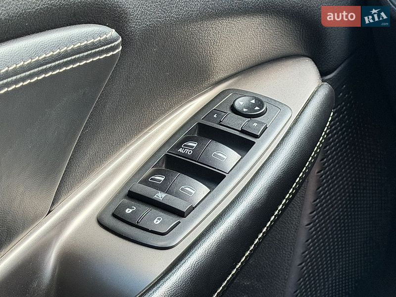 Позашляховик / Кросовер Dodge Journey 2018 в Києві