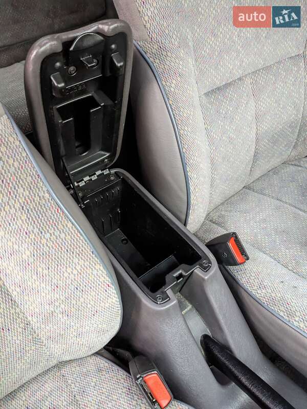 Седан Dodge Neon 1995 в Бучачі