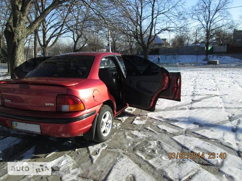 Седан Dodge Neon 1994 в Лубнах