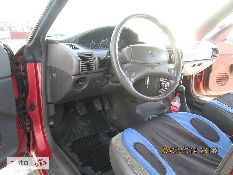 Седан Dodge Neon 1994 в Лубнах