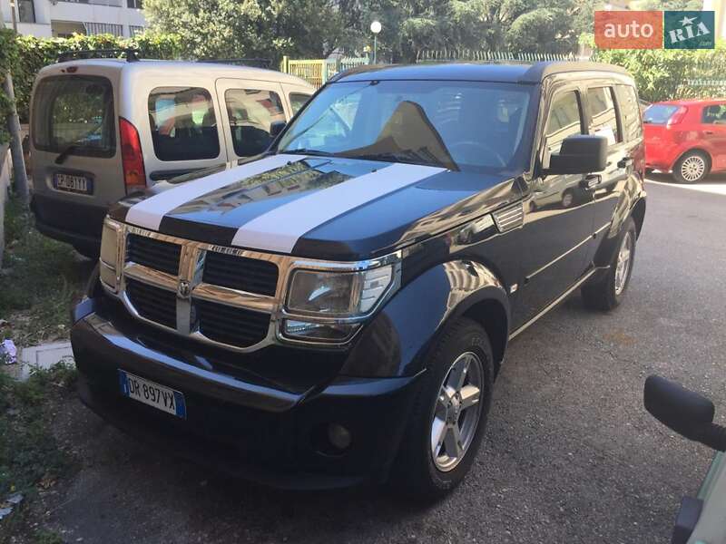 Внедорожник / Кроссовер Dodge Nitro 2007 в Черкассах