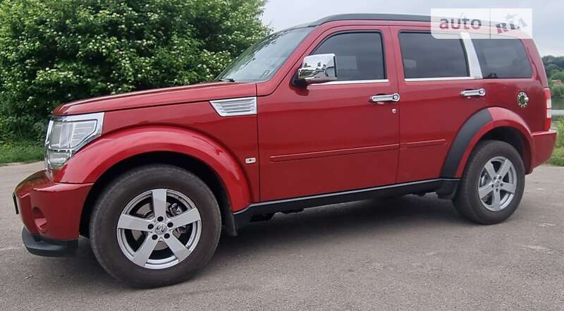 Внедорожник / Кроссовер Dodge Nitro 2008 в Бердичеве