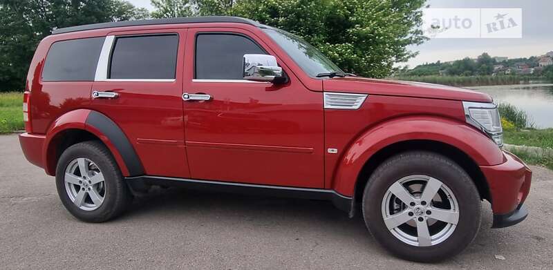 Внедорожник / Кроссовер Dodge Nitro 2008 в Бердичеве