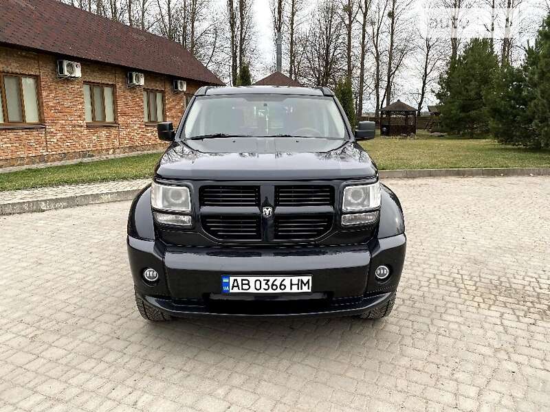 Внедорожник / Кроссовер Dodge Nitro 2008 в Гайсине