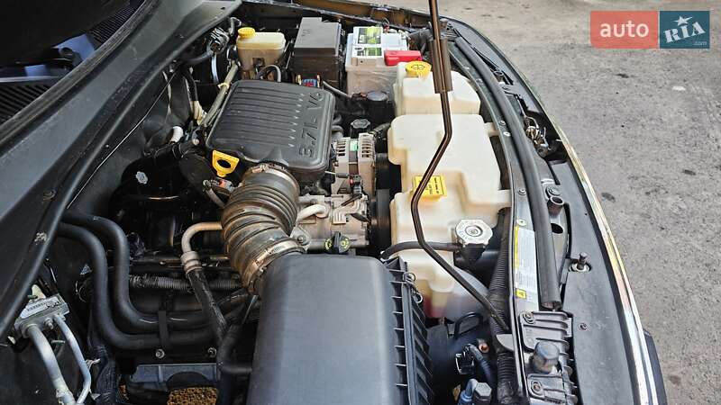 Внедорожник / Кроссовер Dodge Nitro 2008 в Луцке