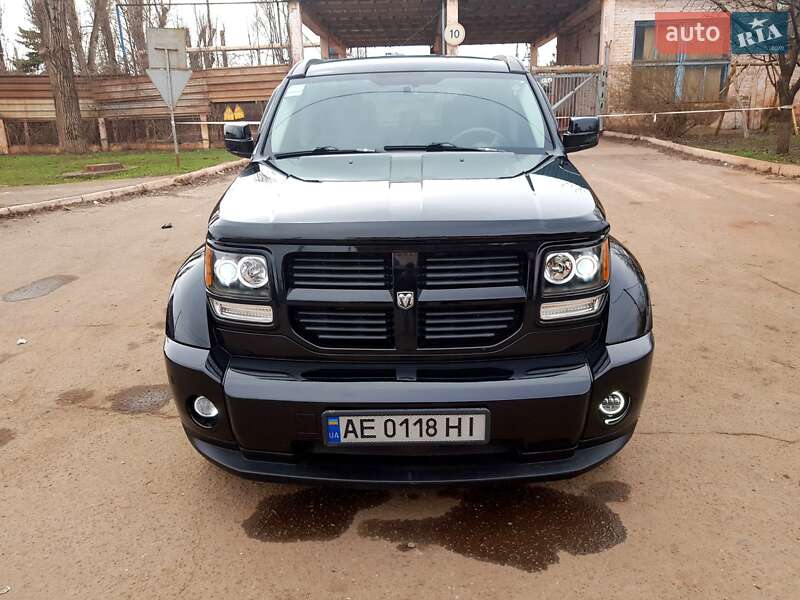 Внедорожник / Кроссовер Dodge Nitro 2007 в Батурине