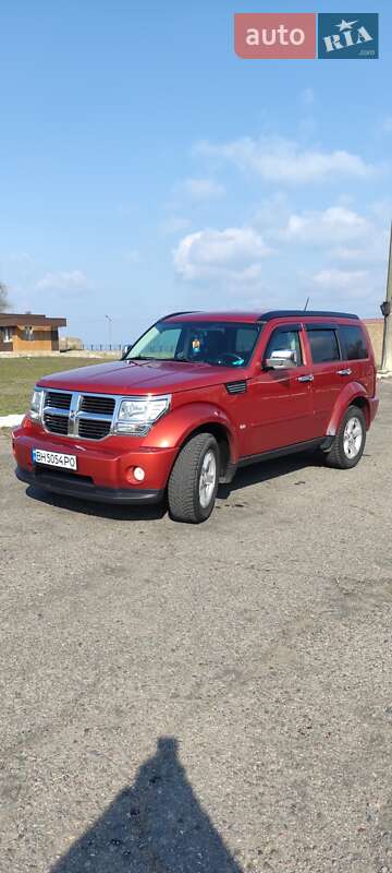 Внедорожник / Кроссовер Dodge Nitro 2008 в 