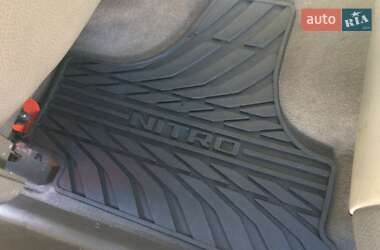 Внедорожник / Кроссовер Dodge Nitro 2007 в 
