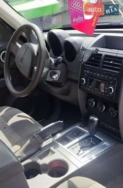 Внедорожник / Кроссовер Dodge Nitro 2007 в 