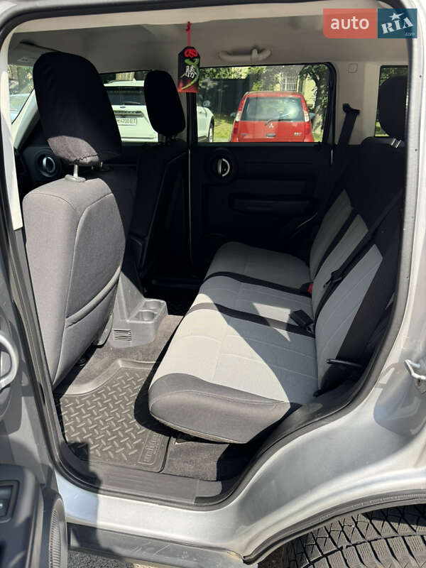 Внедорожник / Кроссовер Dodge Nitro 2007 в Киеве