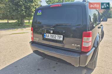 Внедорожник / Кроссовер Dodge Nitro 2007 в 
