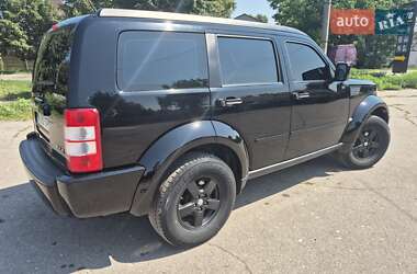 Внедорожник / Кроссовер Dodge Nitro 2007 в 