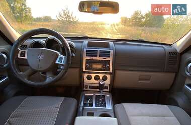 Внедорожник / Кроссовер Dodge Nitro 2008 в 