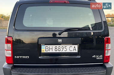 Внедорожник / Кроссовер Dodge Nitro 2008 в 