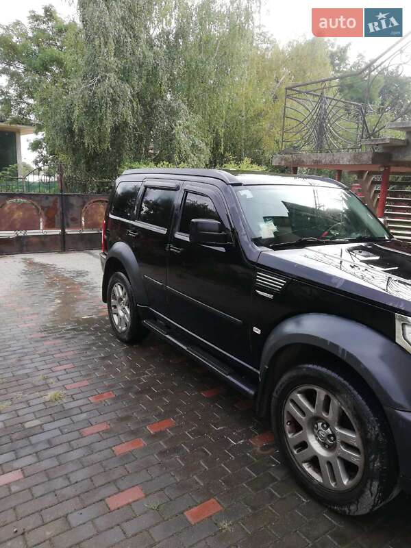 Внедорожник / Кроссовер Dodge Nitro 2007 в Черновцах