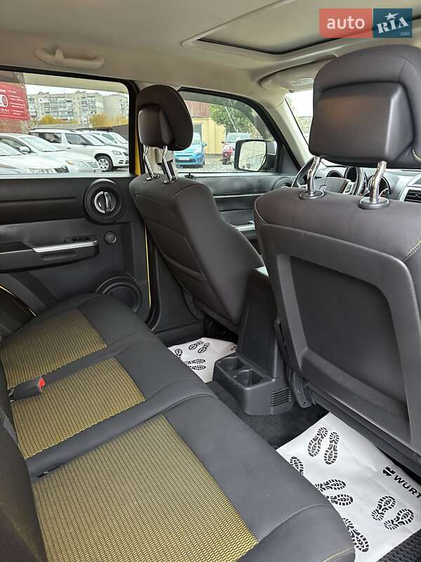Внедорожник / Кроссовер Dodge Nitro 2010 в Смеле фото 12 Внедорожник / Кроссовер Dodge Nitro 2010 в Смеле