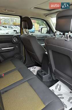 Внедорожник / Кроссовер Dodge Nitro 2010 в 