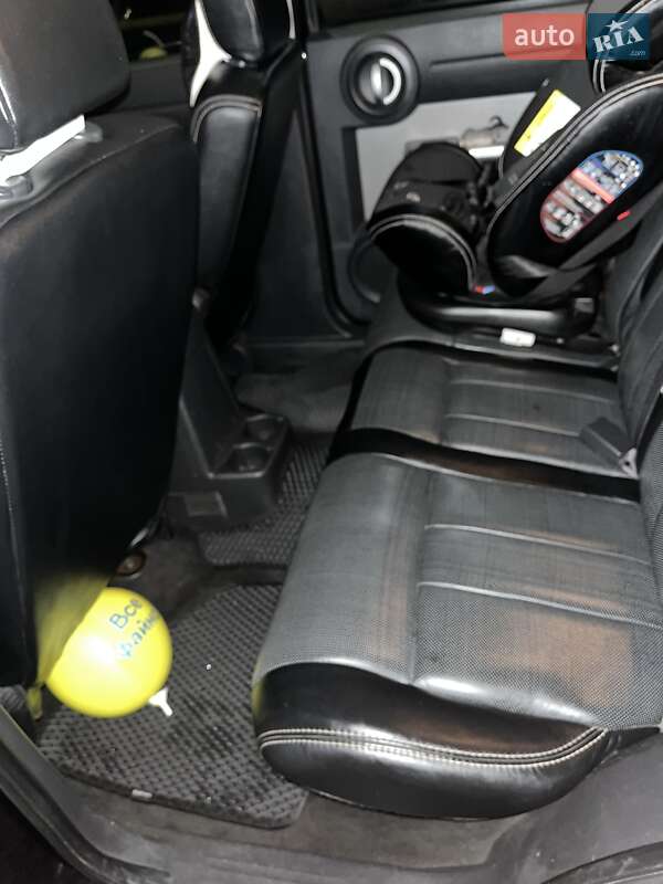 Внедорожник / Кроссовер Dodge Nitro 2008 в Черновцах