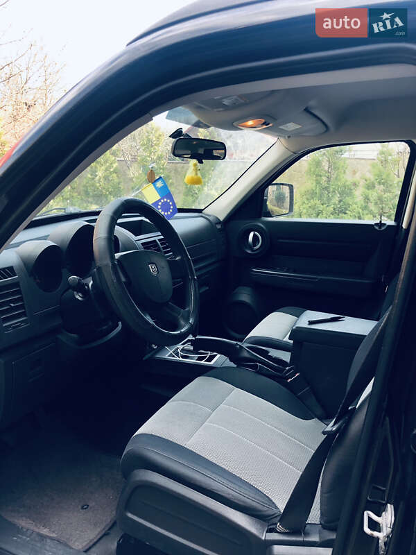 Внедорожник / Кроссовер Dodge Nitro 2007 в Львове