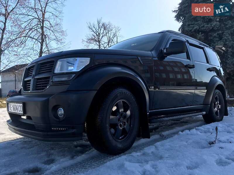 Внедорожник / Кроссовер Dodge Nitro 2007 в Киеве