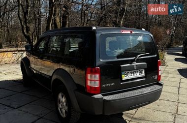 Внедорожник / Кроссовер Dodge Nitro 2008 в Львове