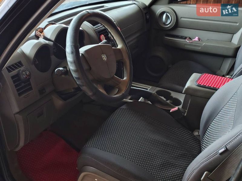 Позашляховик / Кросовер Dodge Nitro 2008 в Житомирі фото 5 Позашляховик / Кросовер Dodge Nitro 2008 в Житомирі